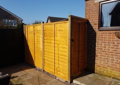 Garden fence building Grantham